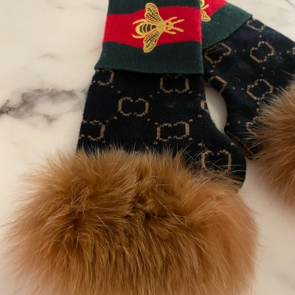 Faux fur trim gloves! - Picture 2 of 4